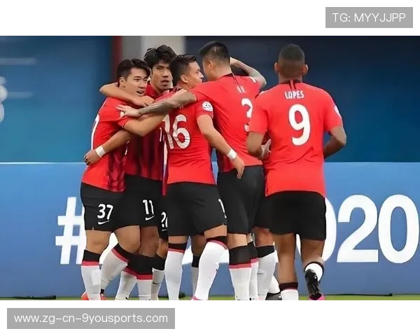 上海海港快速分球跑位堪称完美