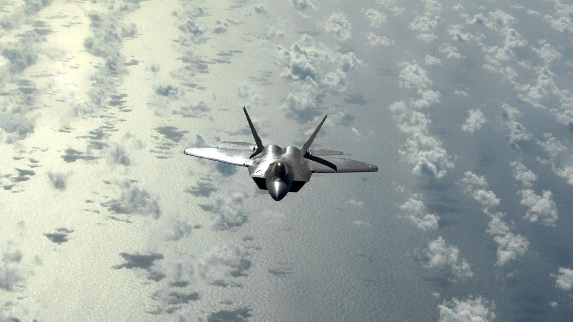 中学篮球赛事引入裁判技术辅助提升判罚准确性，中学生篮球裁判解说视频